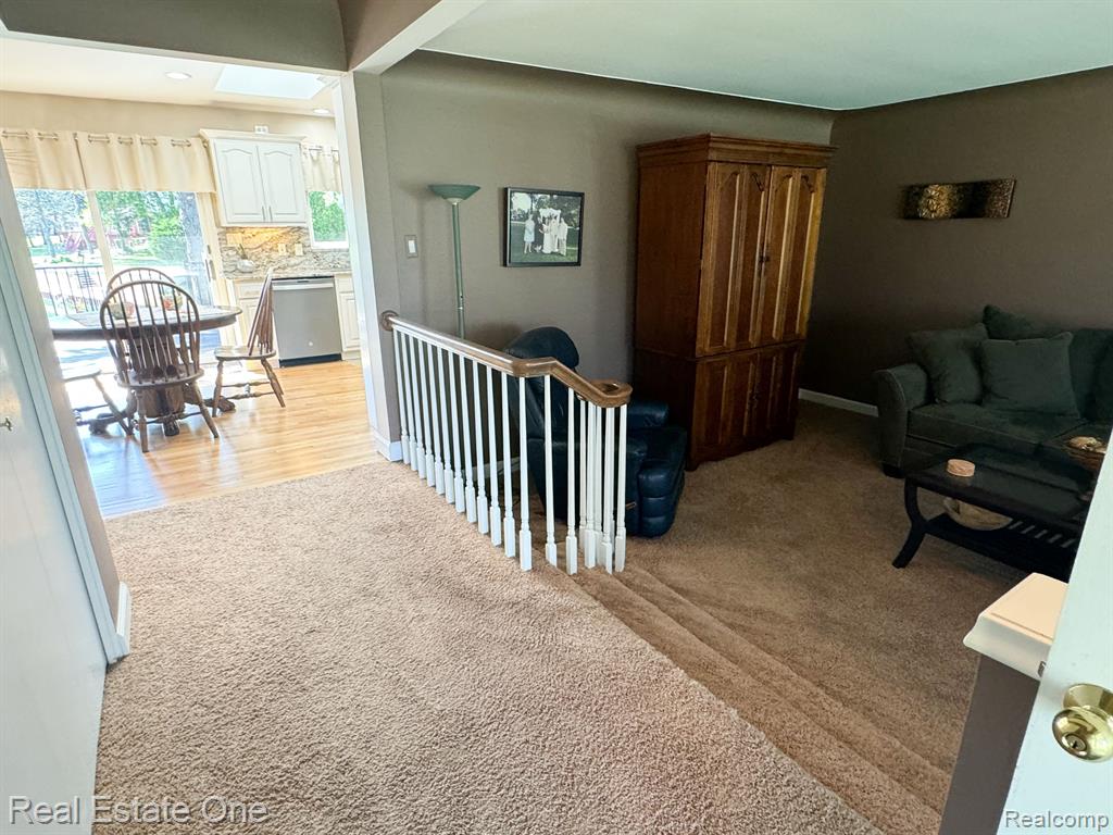 54511 MERKEL Lane, Shelby Twp, MI 48316 — Photo 12