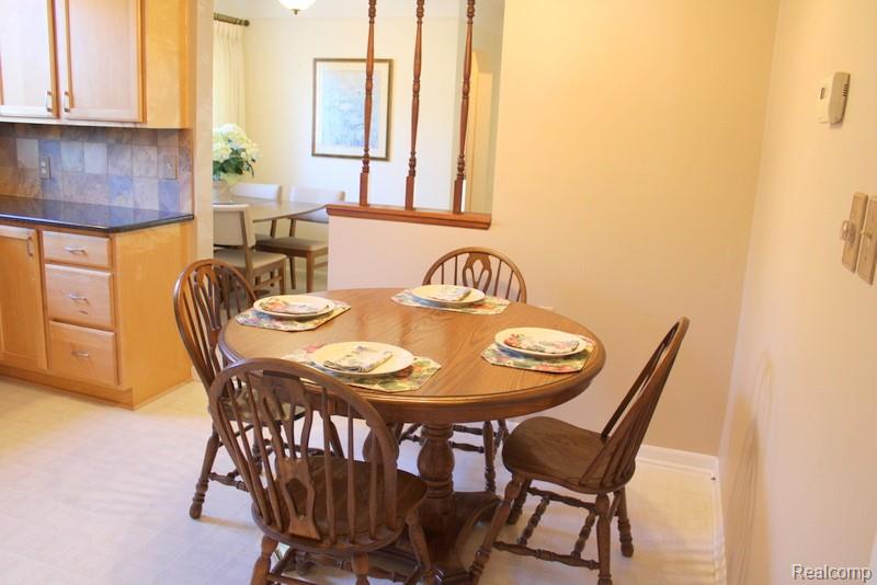 9854 Sterling Avenue, Allen Park, MI 48101 — Photo 13