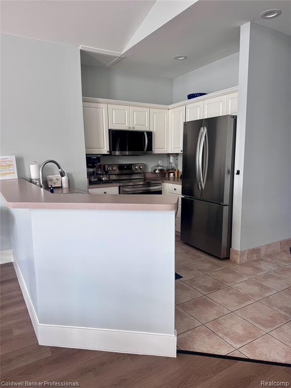 255 Bonita Court, Lapeer, MI 48446 — Photo 30