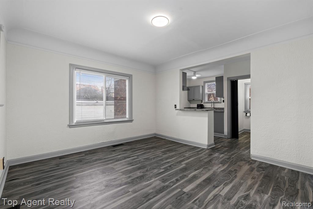 16204 Wisconsin Street, Detroit, MI 48221 — Photo 11