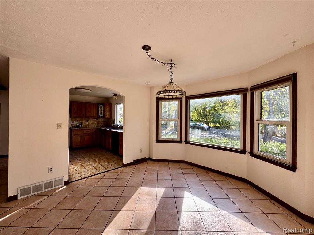 4260 E Newland Drive, West Bloomfield, MI 48323 — Photo 19