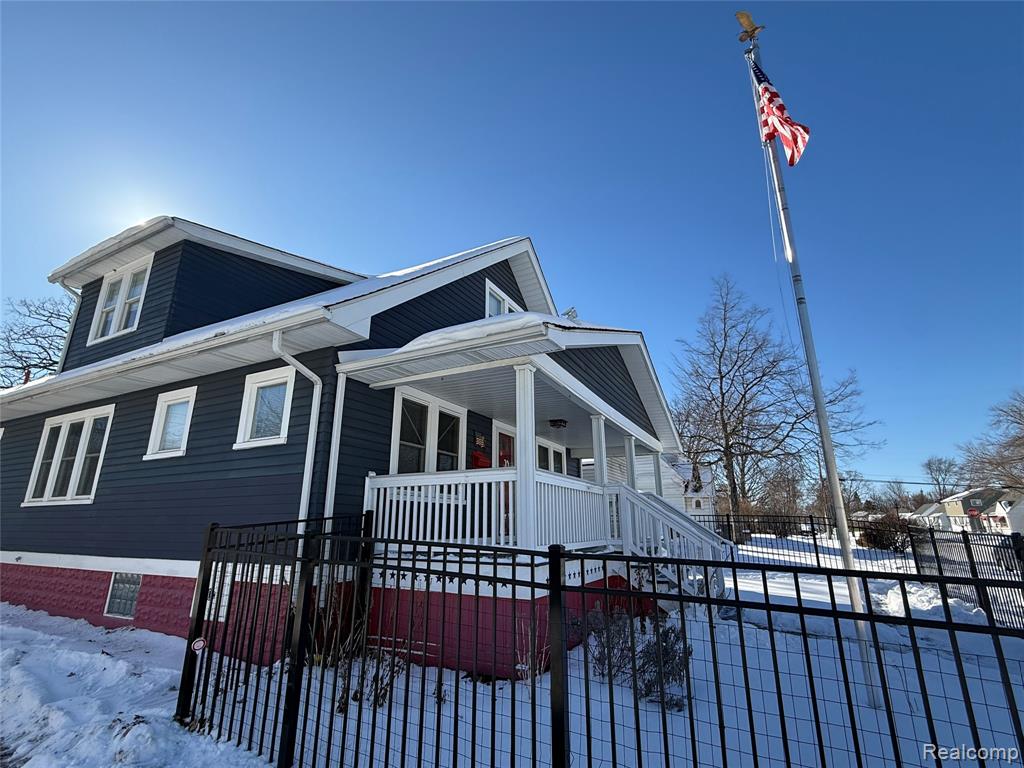 416 Burroughs Avenue, Flint, MI 48507 — Photo 4