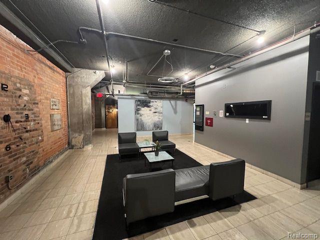 6533 E JEFFERSON Avenue, 216 #63, Detroit, MI 48207 — Photo 5