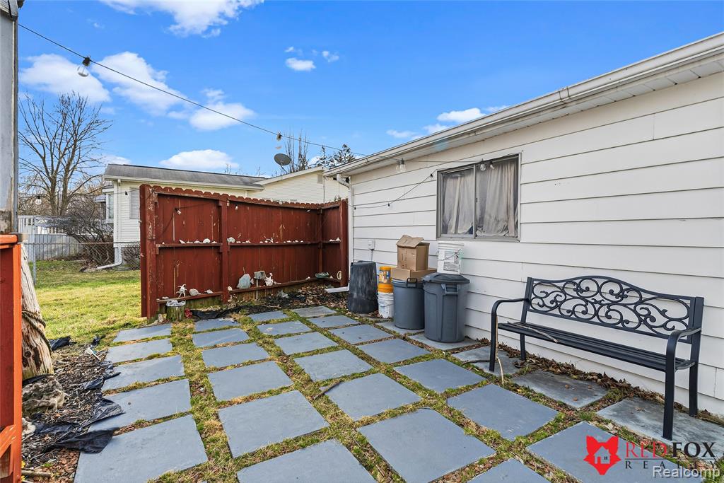 2379 Hialeah Drive, Flint, MI 48507 — Photo 33