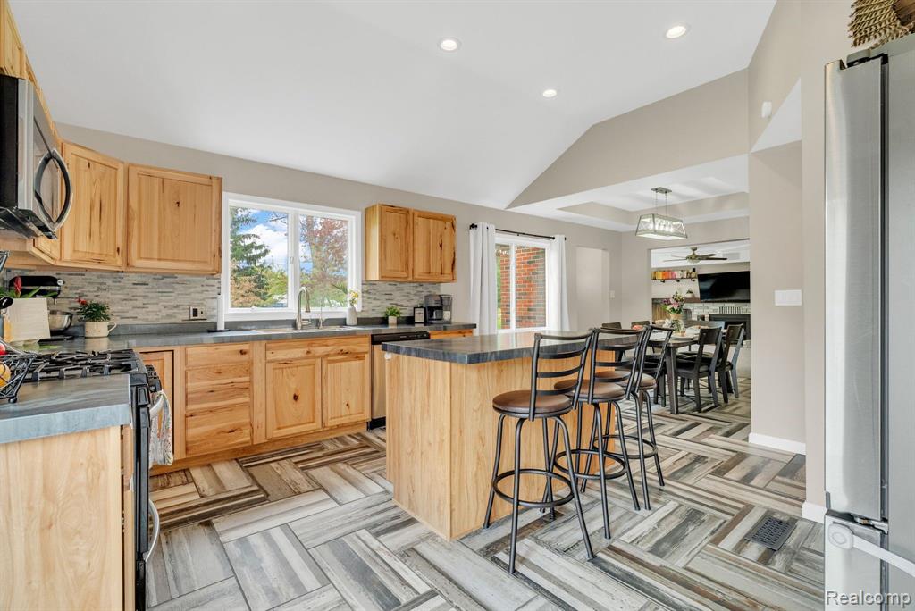 4086 JEDDO Road, Burtchville, MI 48059 — Photo 16