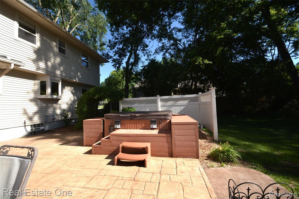 615 Willard Avenue, Rochester Hills, MI 48307 — Photo 31