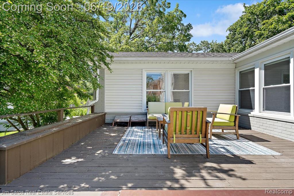 615 Lakepointe Street, Grosse Pointe, MI 48230 — Photo 31