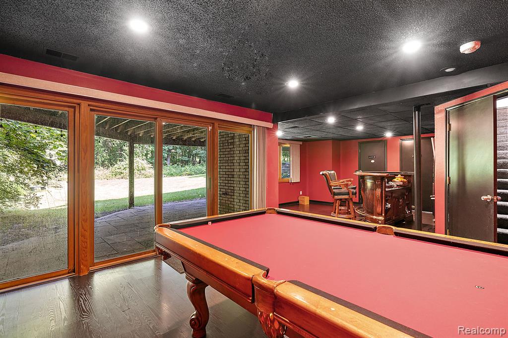 8398 ELKRUN Drive, Clarkston, MI 48348 — Photo 45