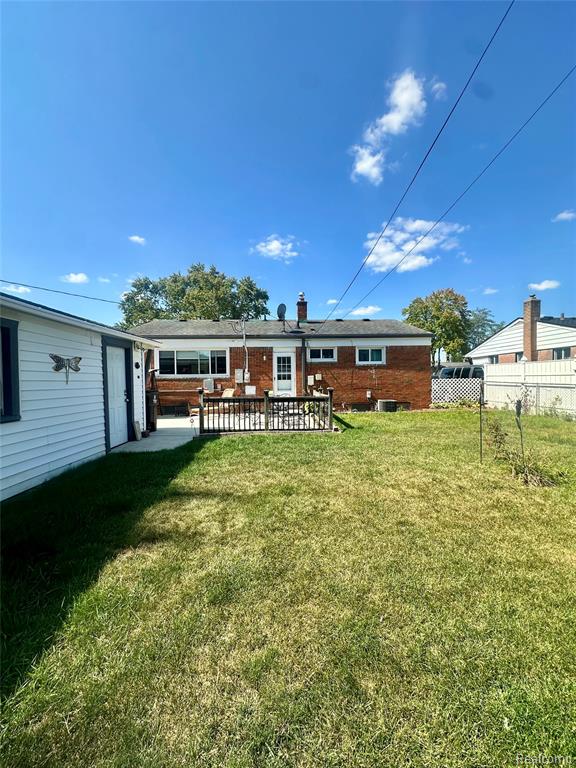 6912 Moccasin Street, Westland, MI — Photo 8