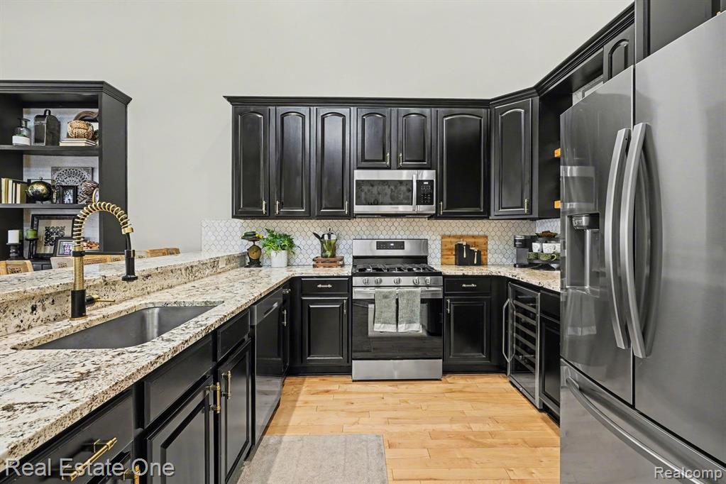686 W Bluff Court, 23, Rochester Hills, MI 48307 — Photo 8