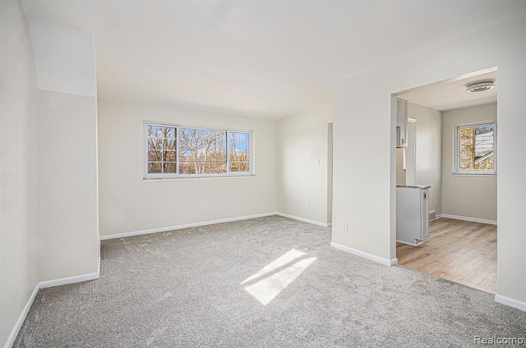 428 ALTER Road, Detroit, MI 48215 — Photo 20