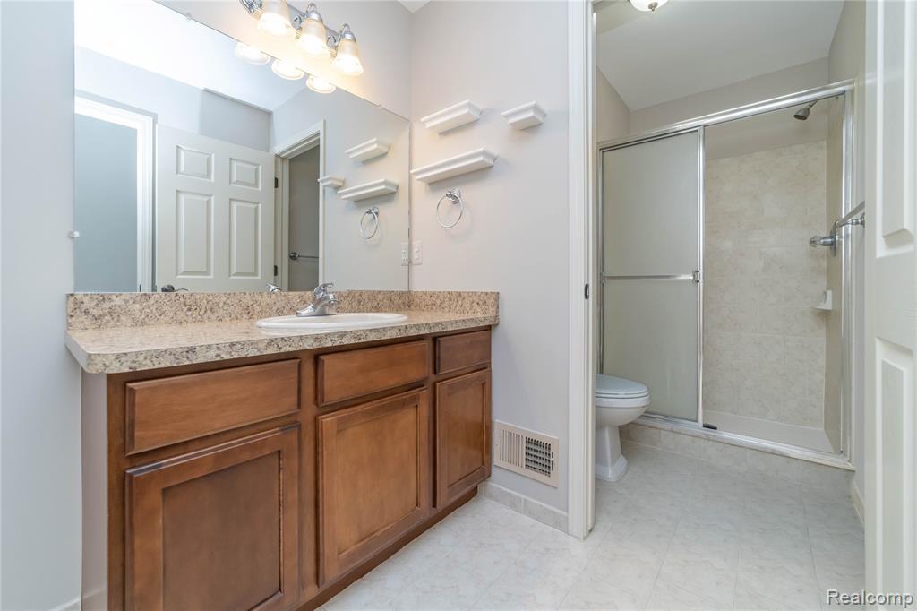 5143 Parsley Drive, Utica, MI 48316 — Photo 20