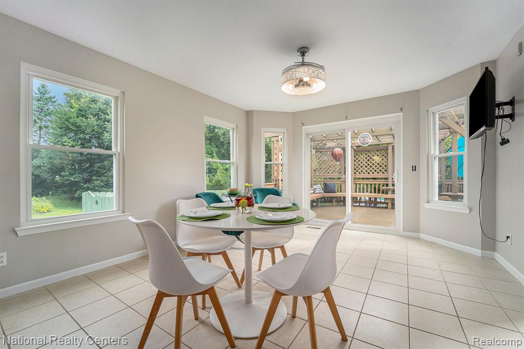 3065 FENVIEW Drive, Ann Arbor, MI 48108 — Photo 12