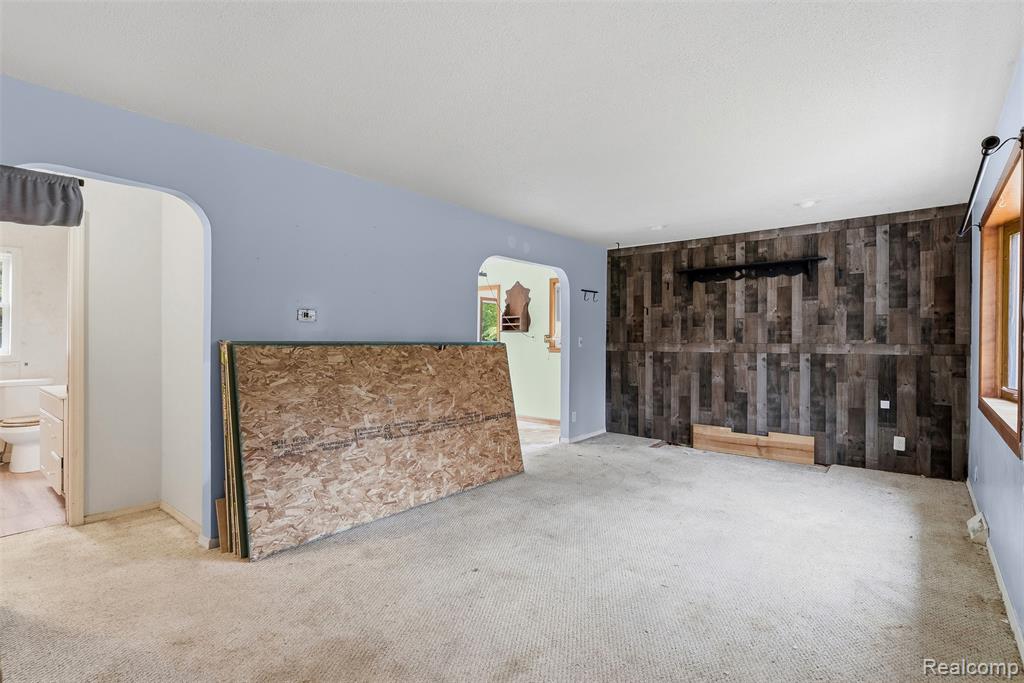 5121 Lippincott Boulevard, Burton, MI 48519 — Photo 7