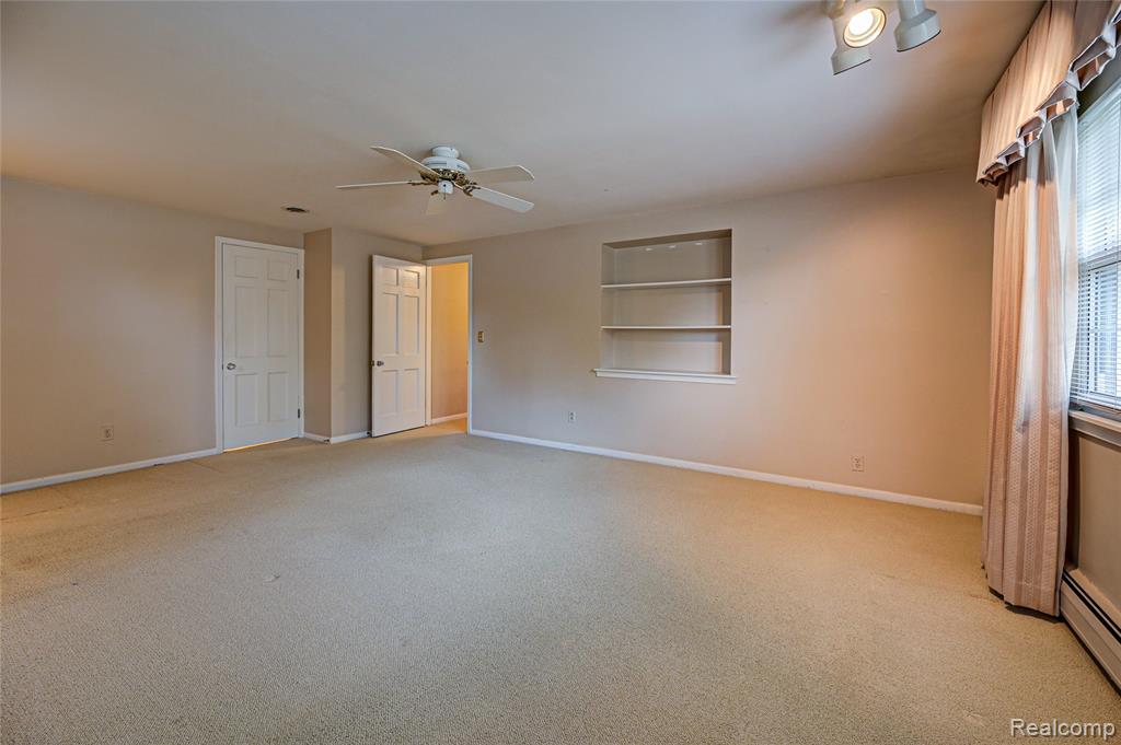 4435 Westover Drive, West Bloomfield, MI 48323 — Photo 36