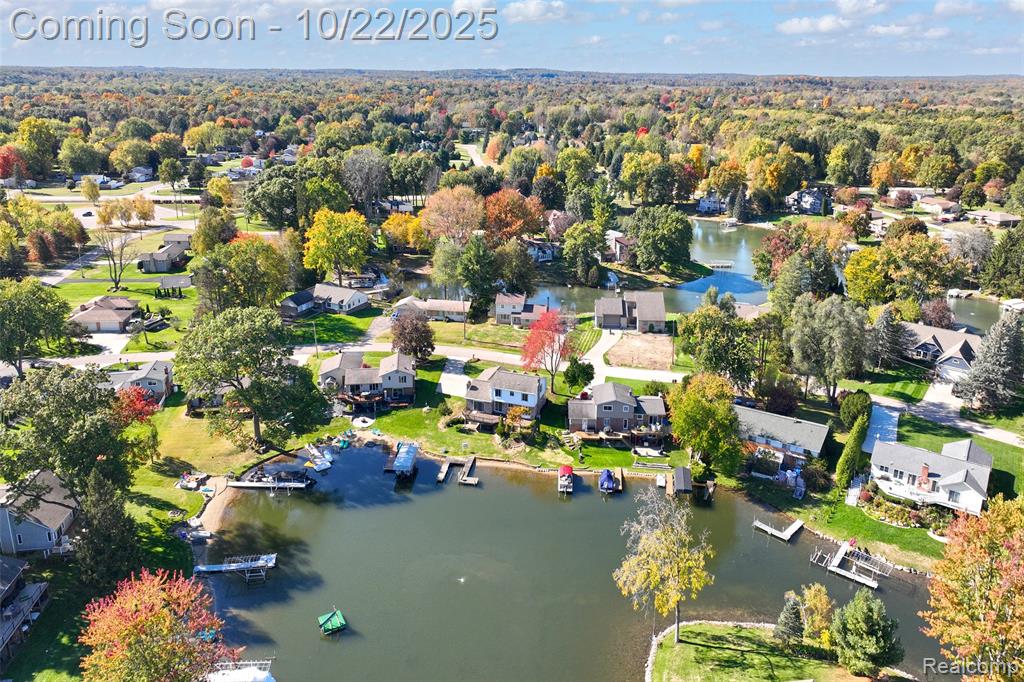 3996 Araby Court, Highland, MI 48356 — Photo 32