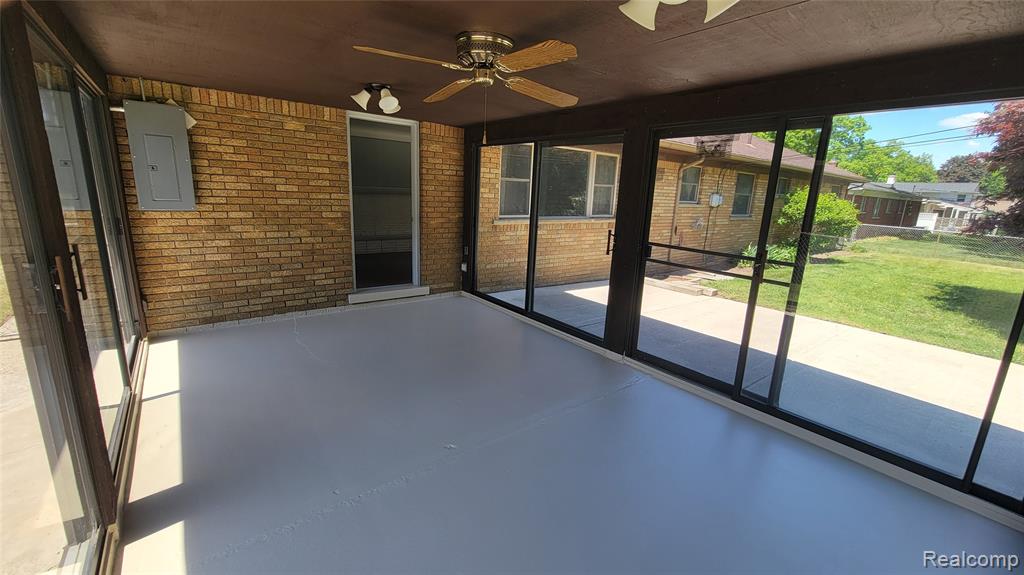 45502 Klingkammer Street, Utica, MI 48317 — Photo 19