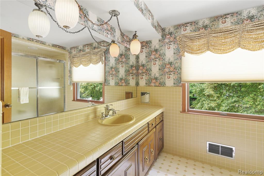 5505 Dolphin Street, East China, MI — Photo 29