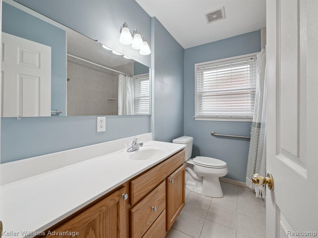 6634 HAWTHORNE Street, Garden City, MI — Photo 18