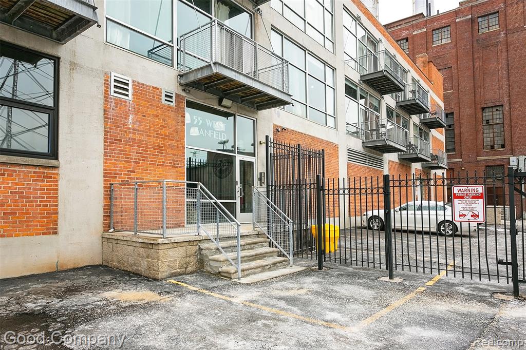 55 W Canfield, Detroit, MI 48201 — Photo 19