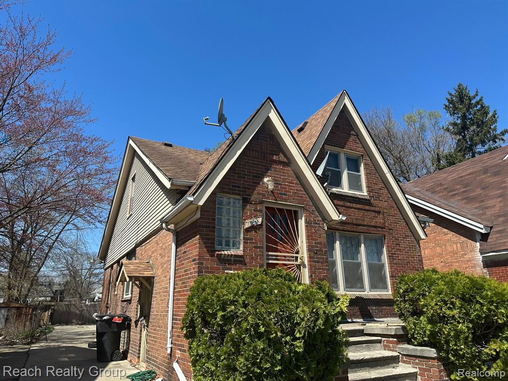 19403 MOENART Street - Photo 3
