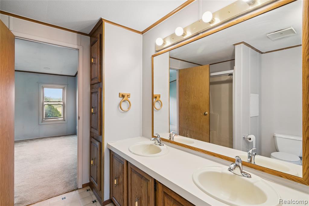 16424 N Rollin Highway, Addison, MI 49220 — Photo 9