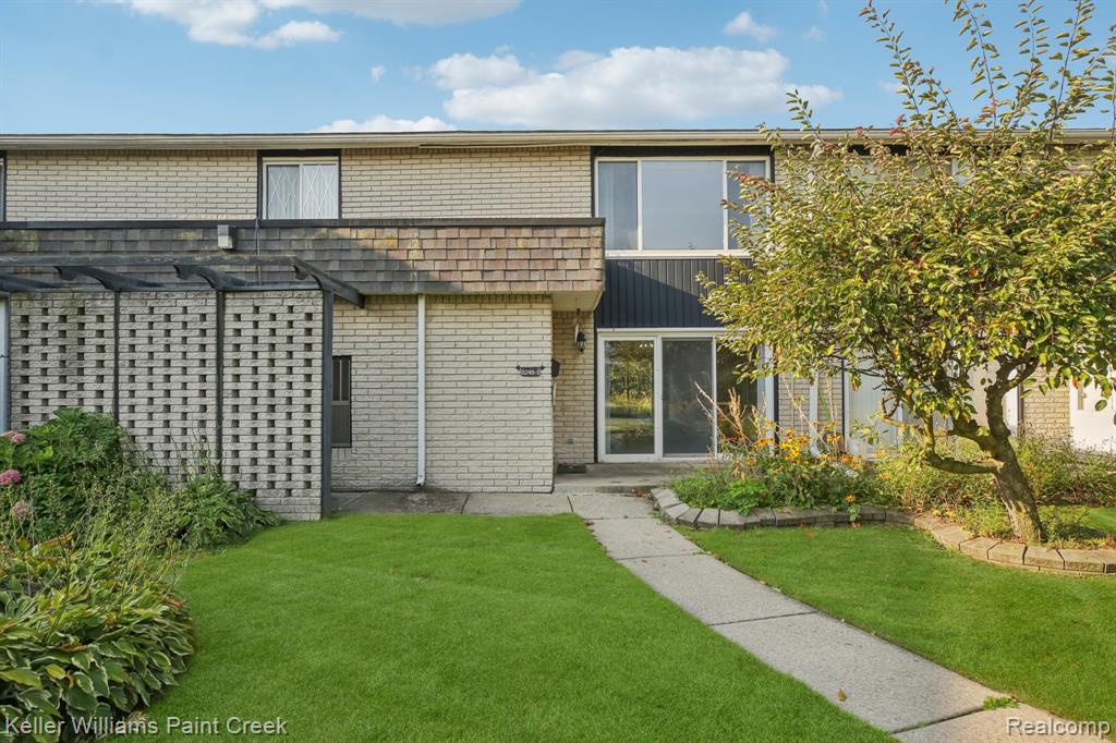 8248 Karam Boulevard, 3, Warren, MI 48093 — front exterior