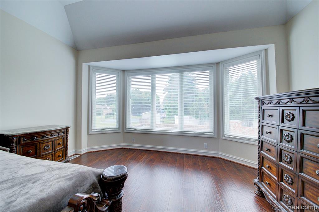 4935 Maceri Circle, Sterling Heights, MI 48314 — Photo 24