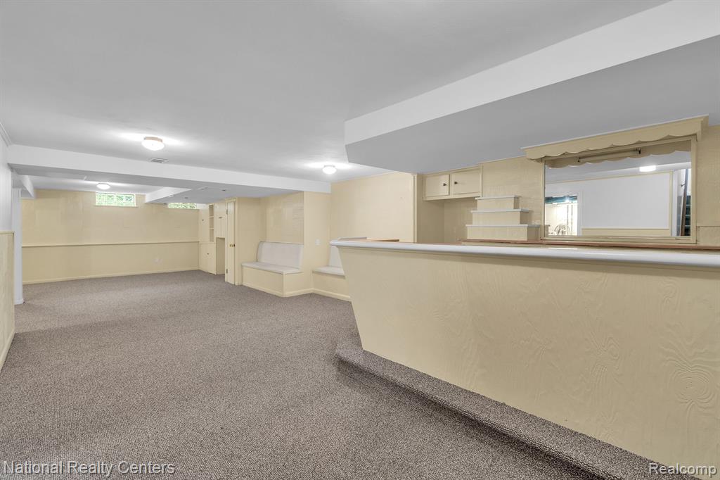 9001 E PERRIN Street, Livonia, MI 48150 — Photo 26