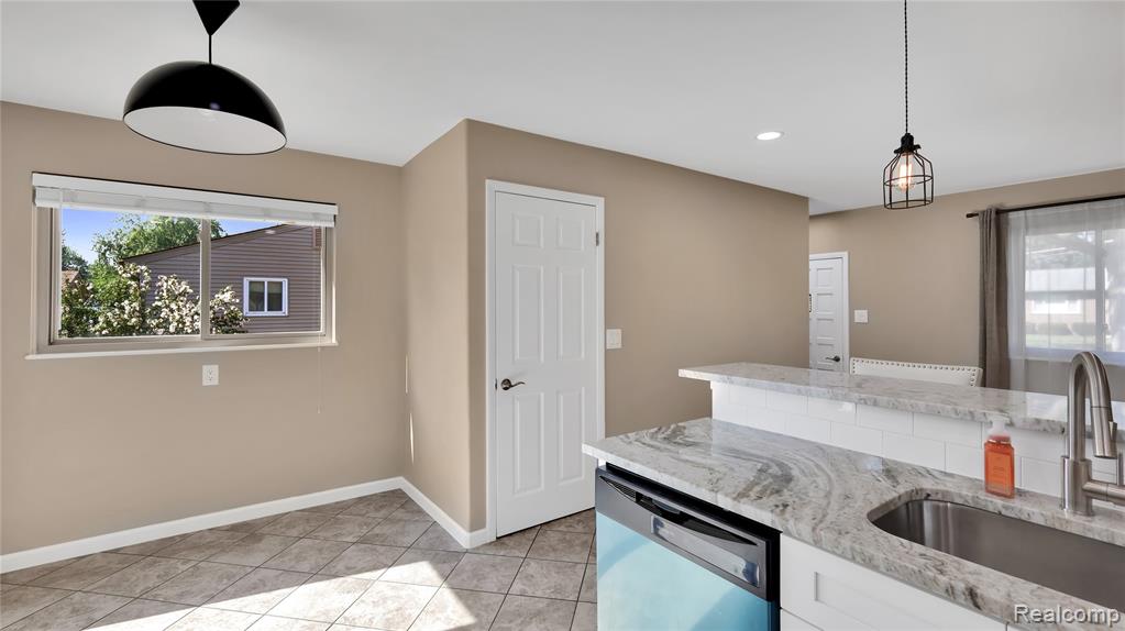 42938 Gainsley Drive, Sterling Heights, MI 48313 — Photo 6
