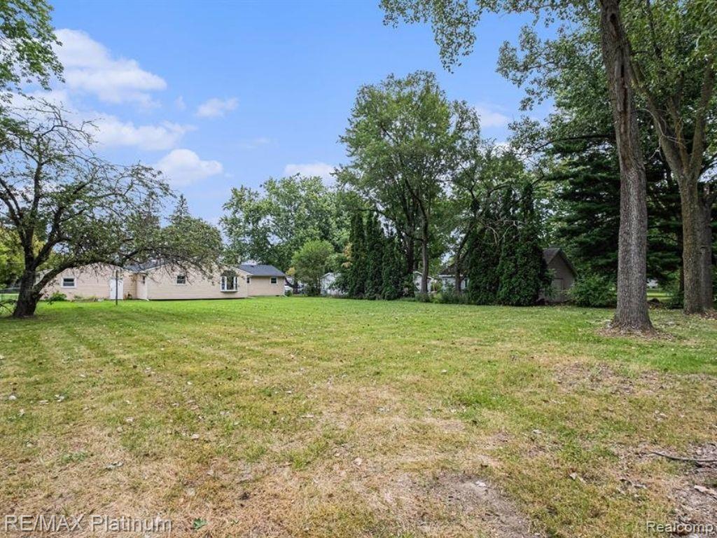 5311 Northway Drive, Swartz Creek, MI 48473 — Photo 22
