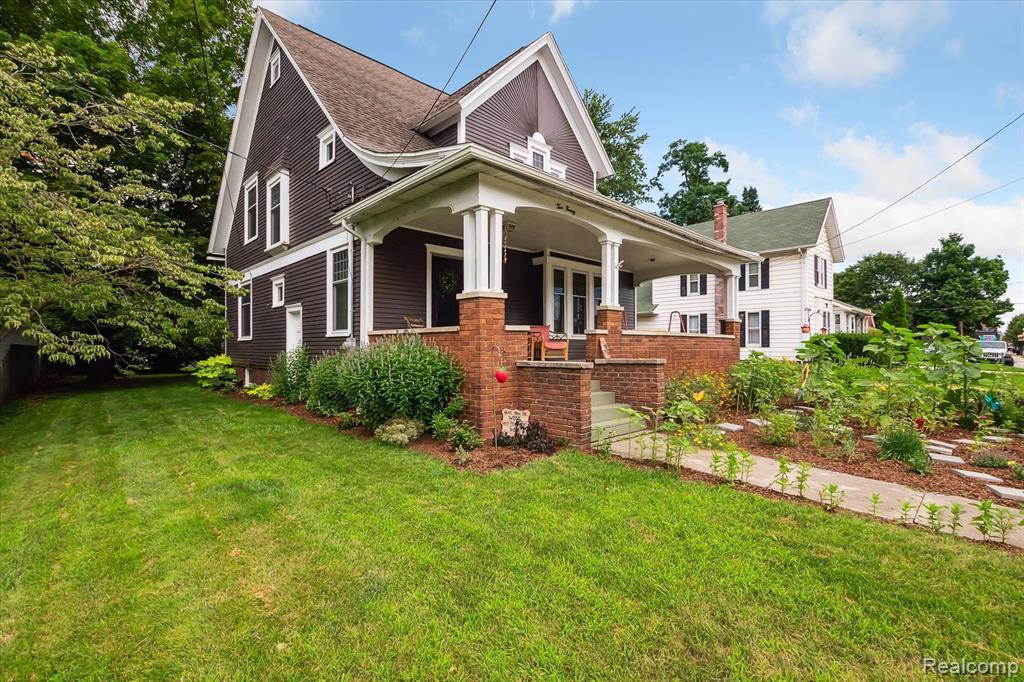 220 S CLINTON Street, Stockbridge, MI 49285 — Photo 3