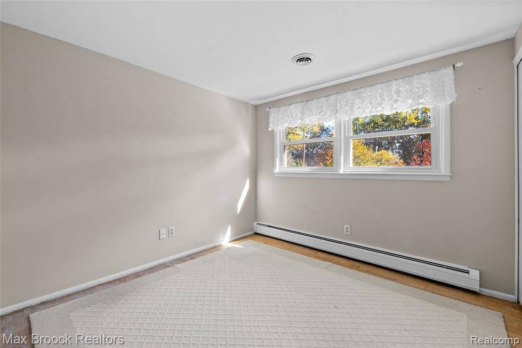 5605 Woodwind Drive, Bloomfield Hills, MI 48301 — Photo 43