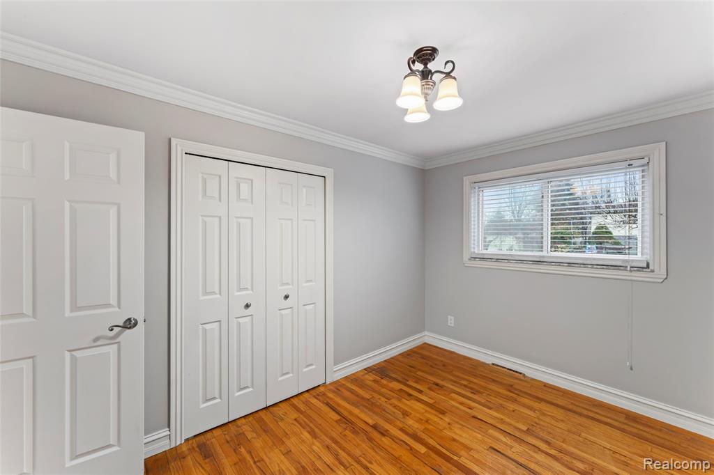 4822 Peachtree Drive, Sterling Heights, MI 48310 — Photo 15