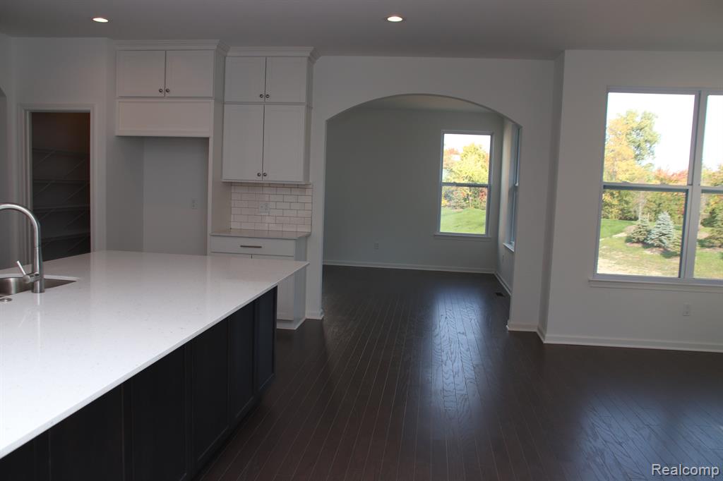 7296 Evergreen Trail, Almont, MI, 48003