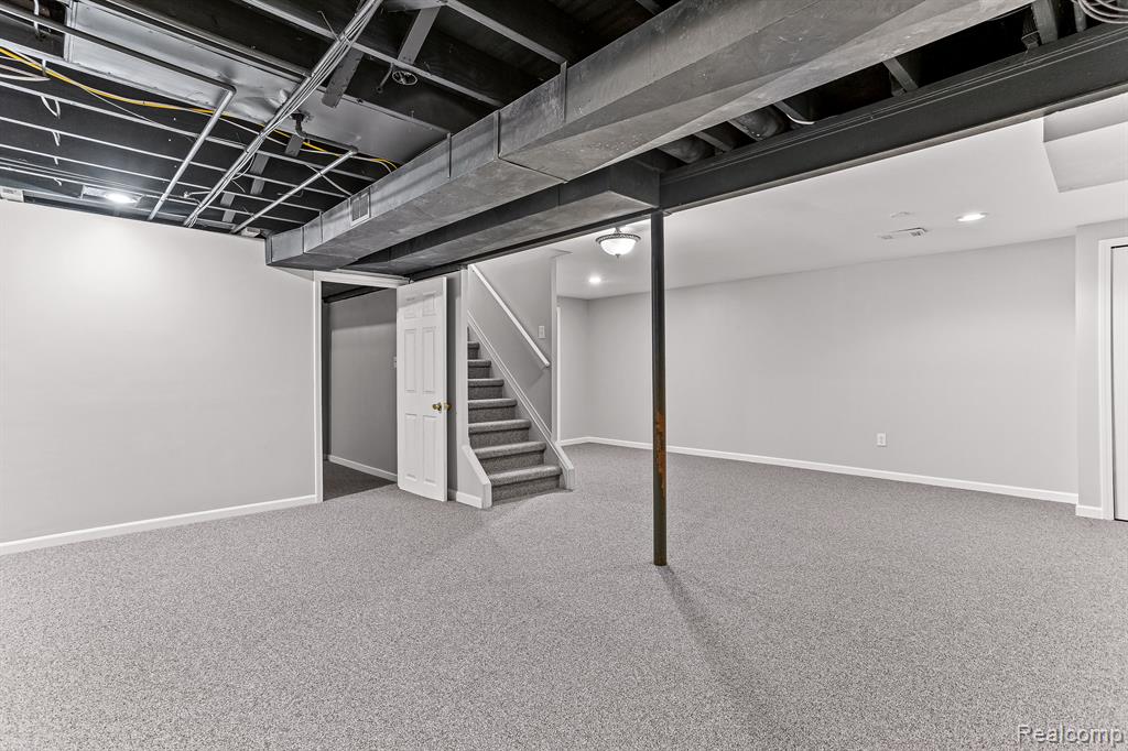 43300 OAKBROOK Court, Canton, MI 48187 — Photo 34