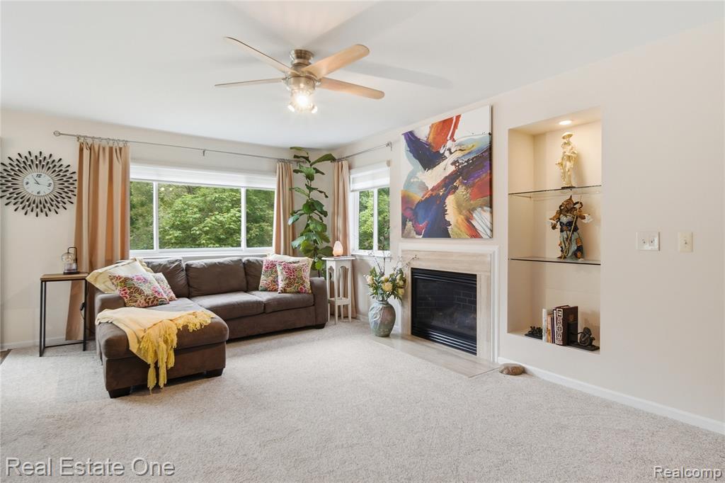 8576 Barrington Drive, Ypsilanti, MI 48198 — Photo 15