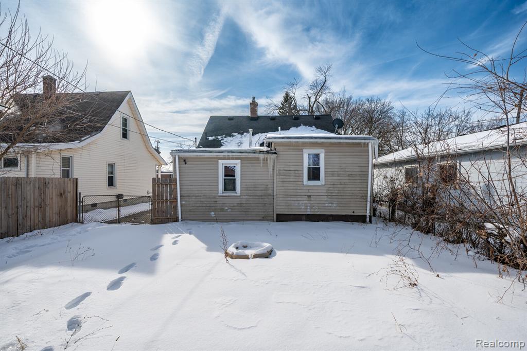 7583 Hudson Avenue, Warren, MI 48091 — Photo 15