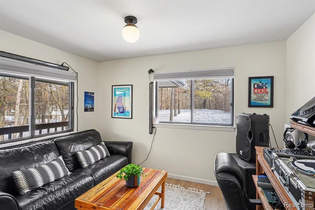 1276 Oakwood Road, Ortonville, MI 48462 — Photo 21