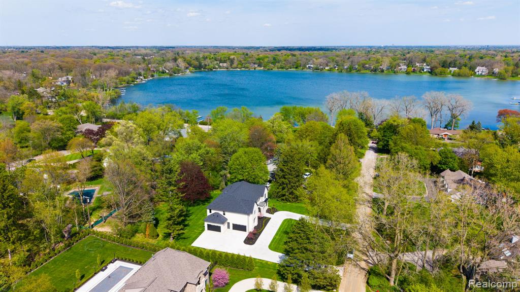 4546 Niagara Lane, Bloomfield Hills, MI 48301 — Photo 75