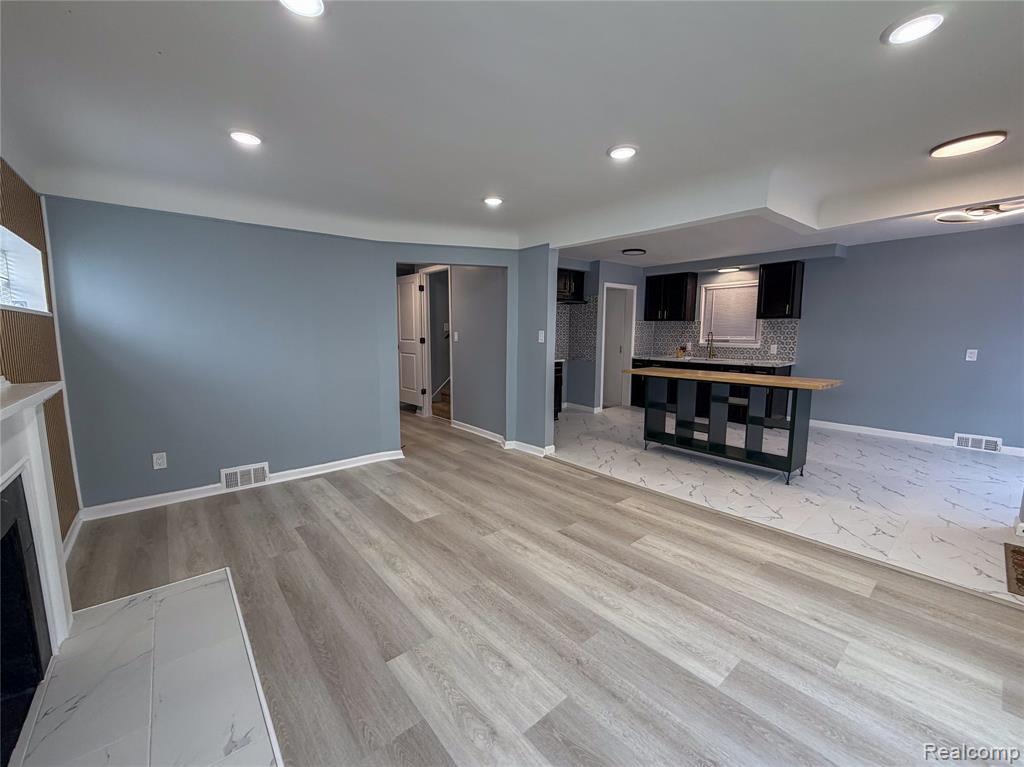 19009 Ashton Avenue, Detroit, MI 48219 — Photo 3