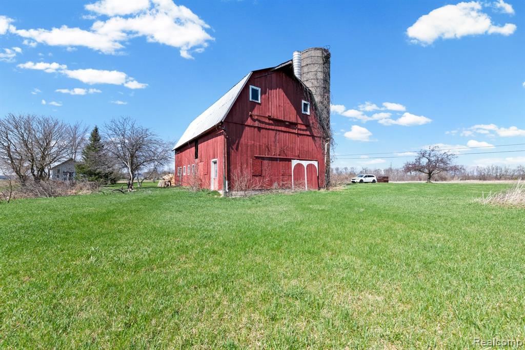 9269 Dixon Road, Monroe, MI 48161 — Photo 49