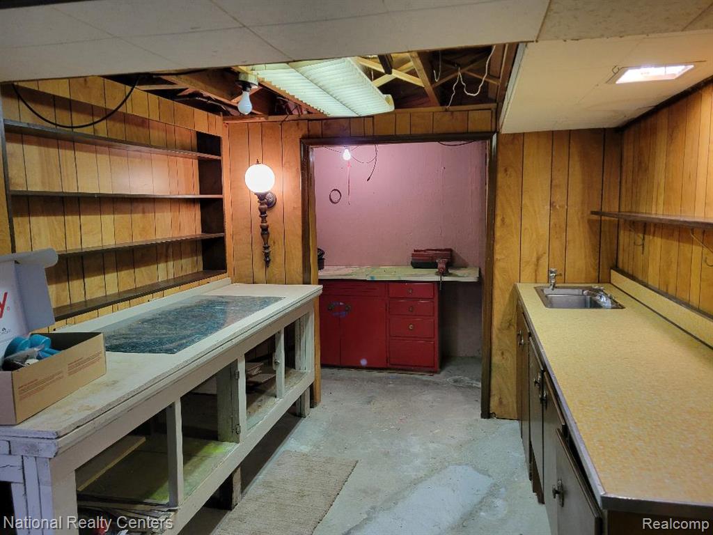 8789 Donna Street, Westland, MI — Photo 32