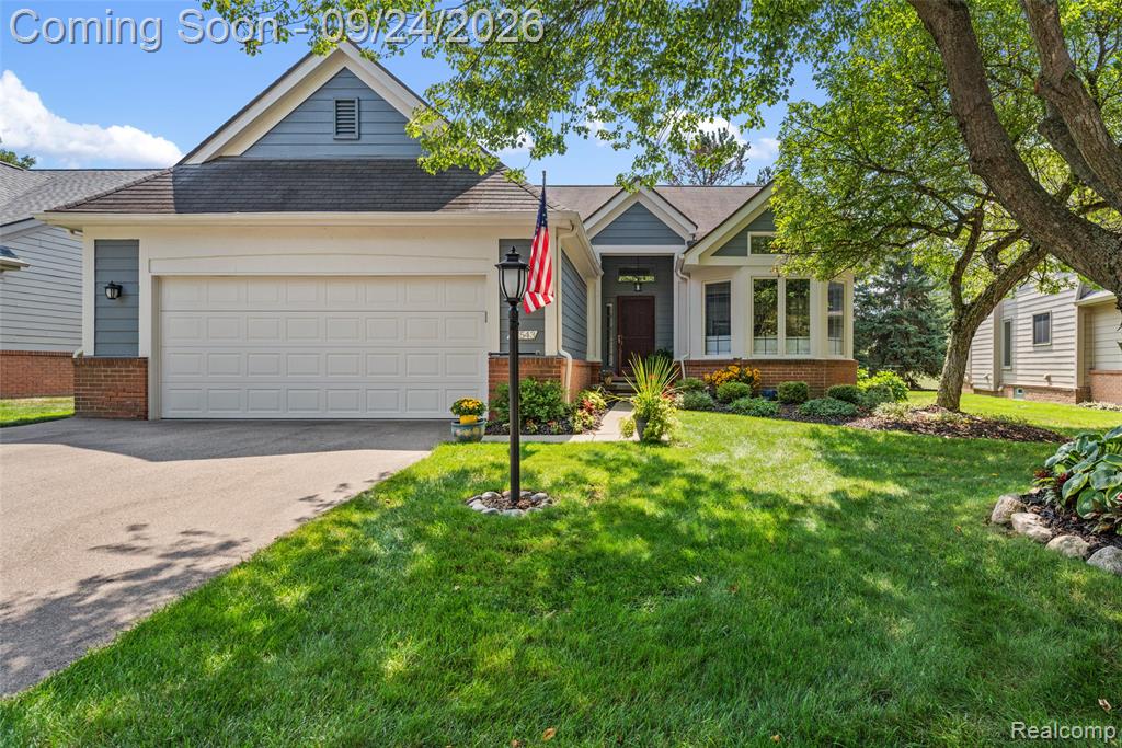 47543 Arbor Trail, Northville, MI 48168