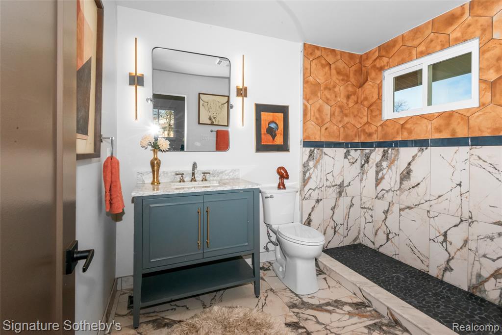 16615 Walcliff Drive, Clinton Twp, MI 48035 — Photo 8