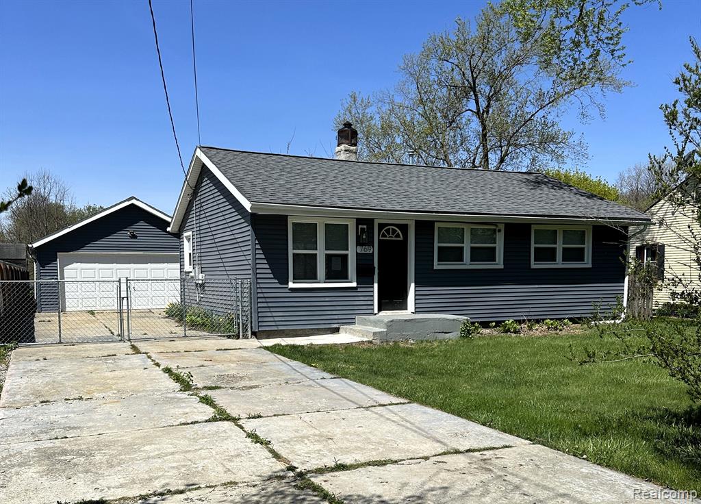 769 PALMER Drive, Pontiac, MI 48342 — Photo 2