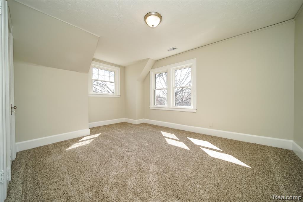 11399 Seminole, Redford, MI 48239 — Photo 42