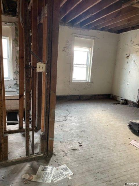 514 ALGER Street, Detroit, MI 48202 — Photo 8