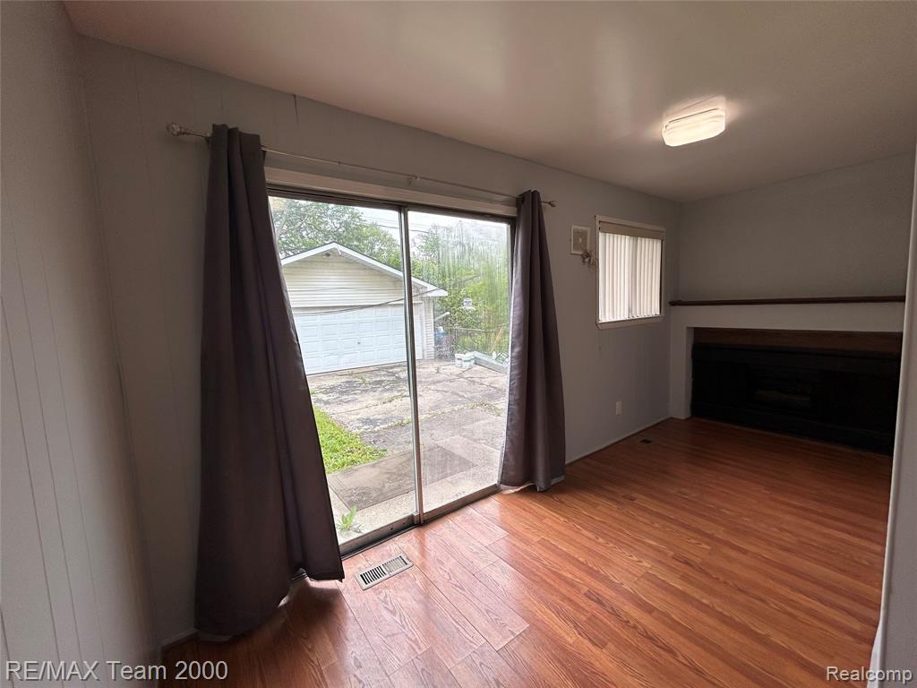 6390 Archdale Street, Detroit, MI 48228 — Photo 15