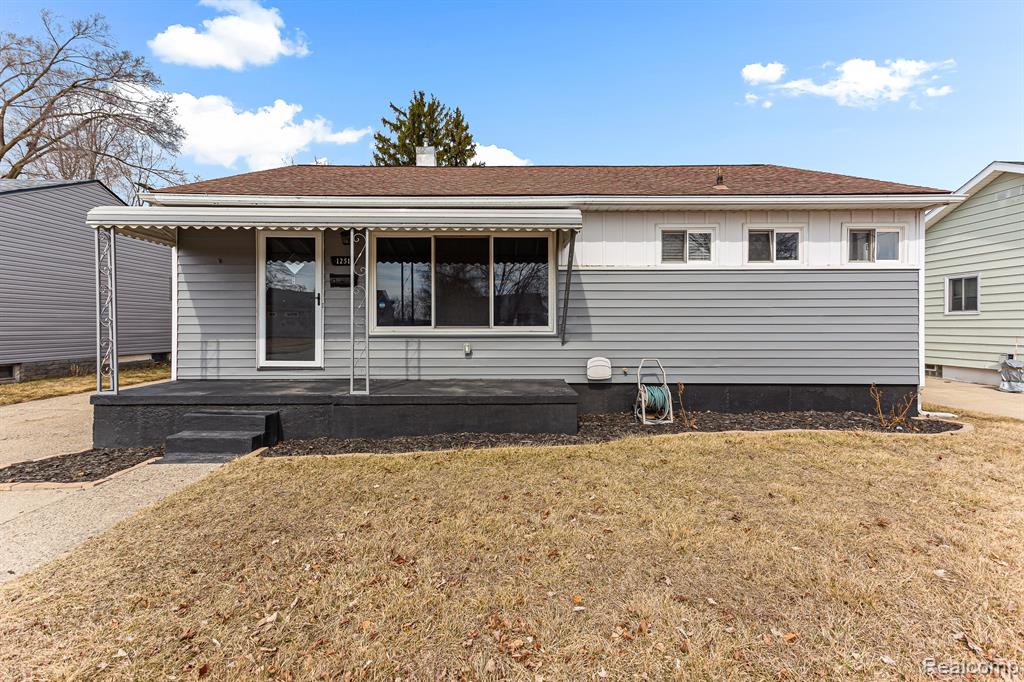 1251 CLARITA Street, Ypsilanti, MI 48198 — Photo 2